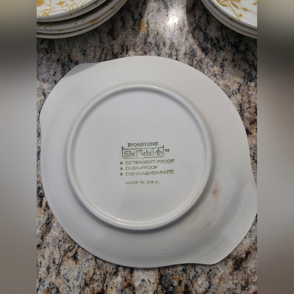 Sheffield Ironstone 1970s Golden Meadows Dinnerware Set - Picture 10 of 12